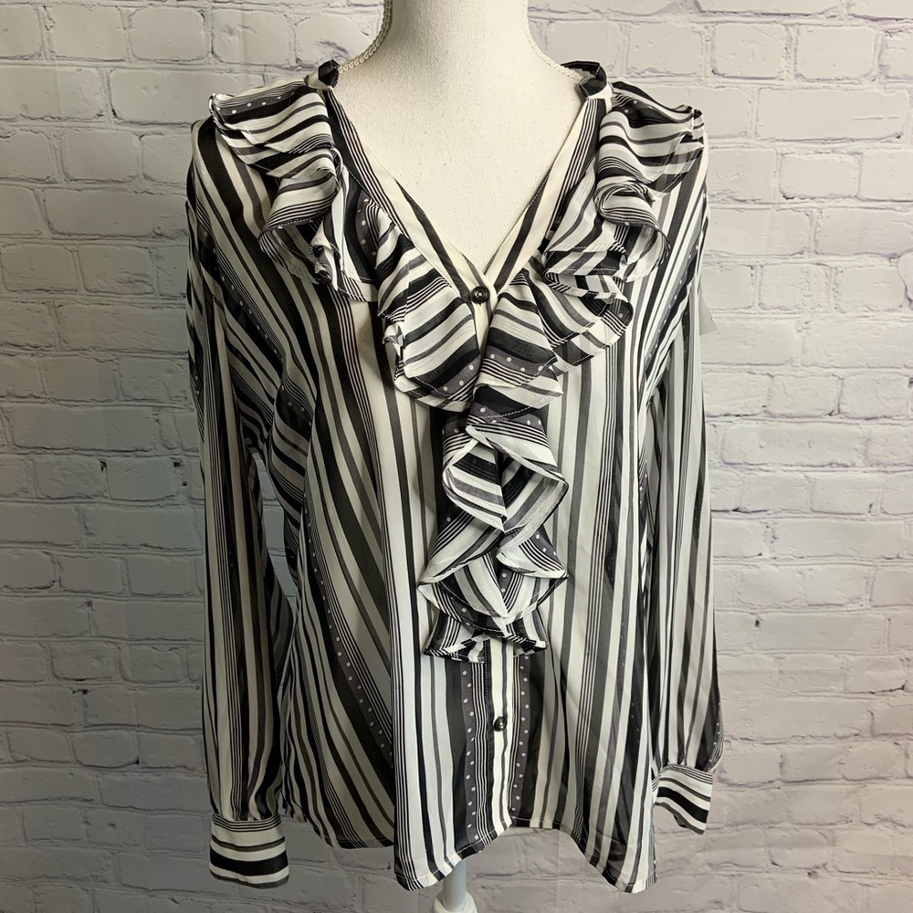 Cache Button Up Top Large